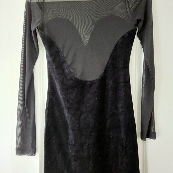 Vintage Black Velvet Long Sleeve Women's Dress with Mesh Sleeves - Picture 3 of 3